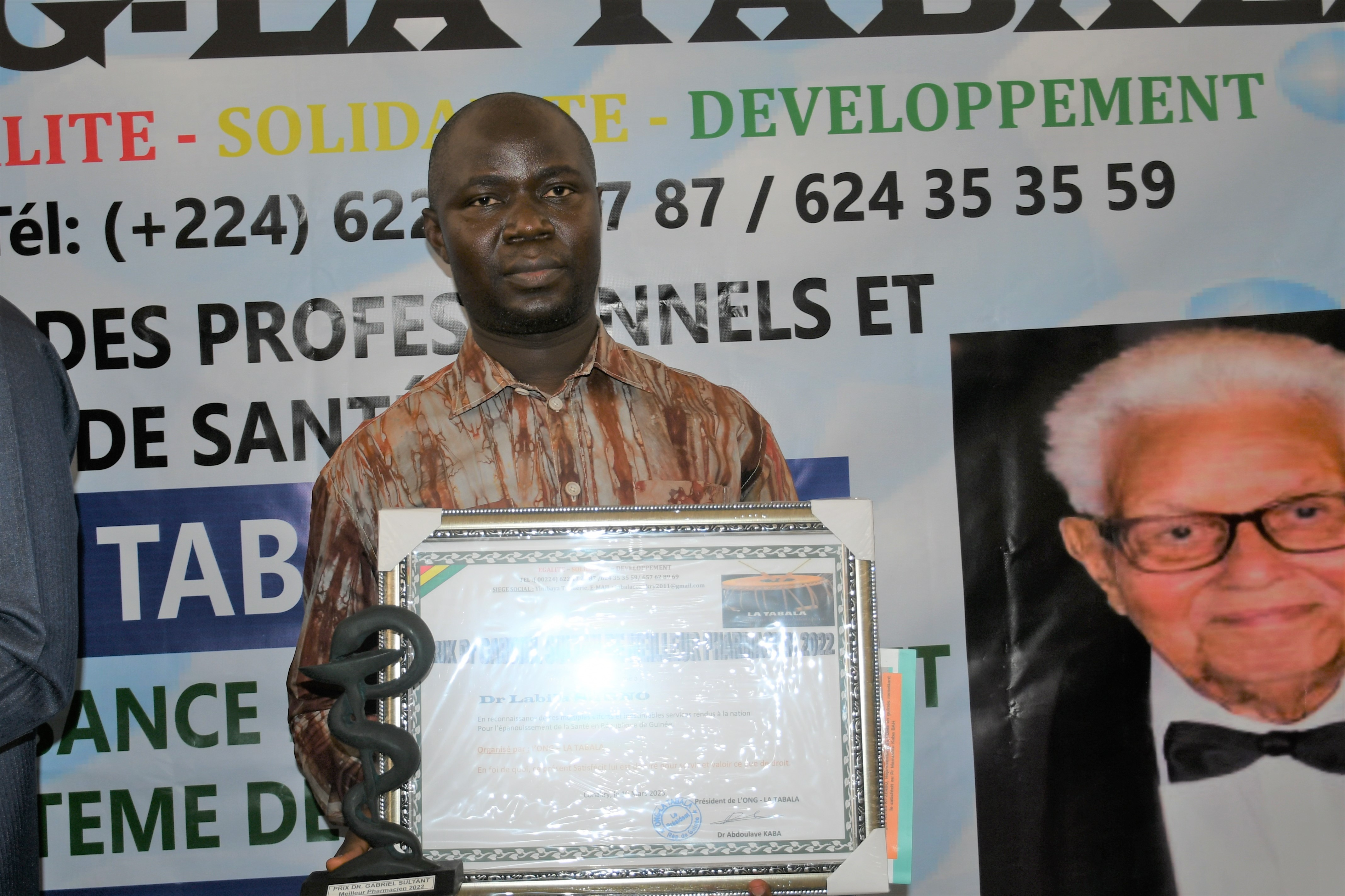 Guinée : Dr Labila Sagno sacré meilleur pharmacien de l’année (Tabala) 